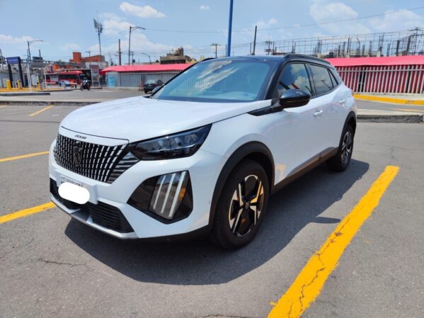 Peugeot 2008 1.2 turbo, Tela,  Aut. GT 2025